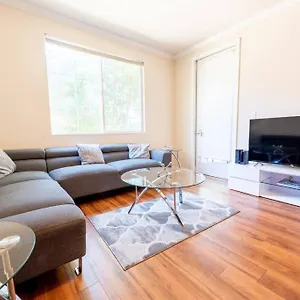 Apartment Hidden Gem In Marina Del Rey 2br 2ba - Sleeps 5, Los Angeles