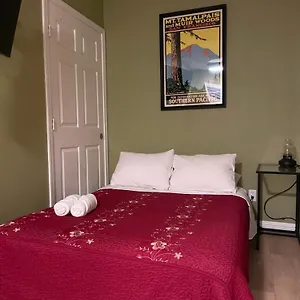 Homestay Private In Angeles With Ac, Wifi, Smart Tv, Work Desk Near Sofi Stadium, Los Angeles